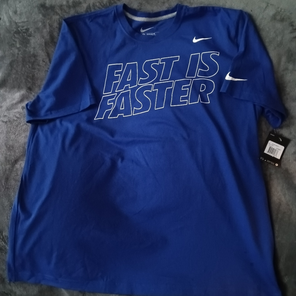 Nike t-shirt